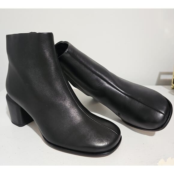 Vince Leather Boots Womens 6 Black Square Toe Block Heel Elevated Elegant - Picture 1 of 16